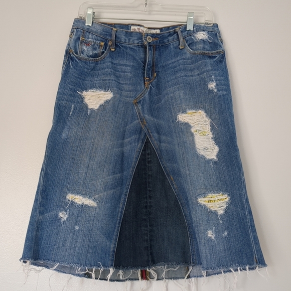 Y2K Holliester Denim Skirt with Frayed Hem Womens Size 9L Patch Skater Grunge - Picture 1 of 10